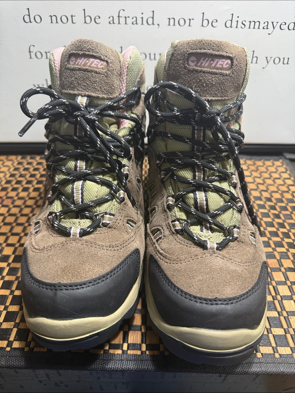 Hi-Tec Women's Brown Suede & Olive Hiking Boots SZ:9B Box -17